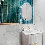 Sublime Brand-new With Air Conditioning