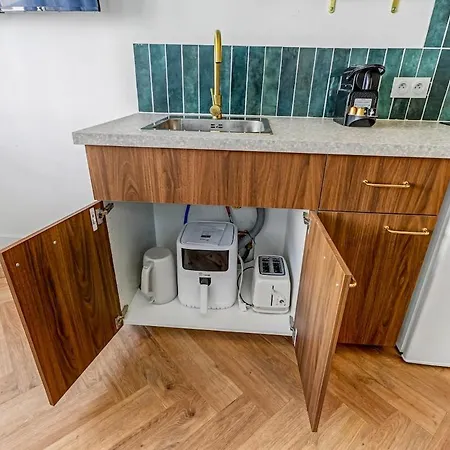 Sublime Brand-new With Air Conditioning *